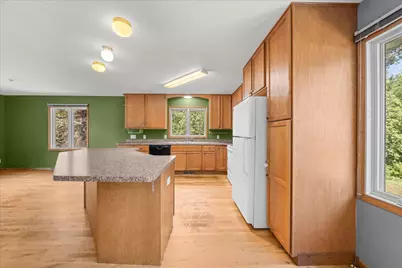 698  Baker Rd, Hudson, WI 54016 - Photo 5