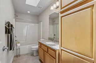 749 Prestwick Ct, Oconomowoc, WI 53066 - Photo 23
