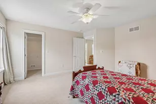 749 Prestwick Ct, Oconomowoc, WI 53066 - Photo 25