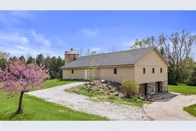 N72W13449  Good Hope Rd, Menomonee Falls, WI 53051 - Photo 43