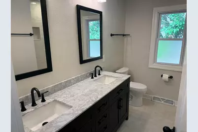 14120 W Howard Ave, New Berlin, WI 53151 - Photo 15