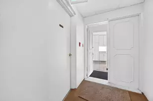2525 S Shore Dr, Milwaukee, WI 53207 - Photo 5