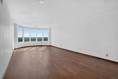 2525 S Shore Dr #25A, Milwaukee, WI 53207 - Photo 13