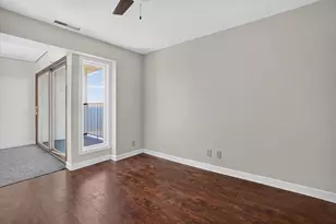 2525 S Shore Dr, Milwaukee, WI 53207 - Photo 25