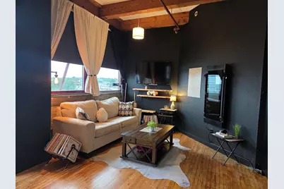 215 W Maple St #307, Milwaukee, WI 53204 - Photo 5