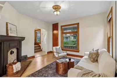 943 N 34th St, Milwaukee, WI 53208 - Photo 5