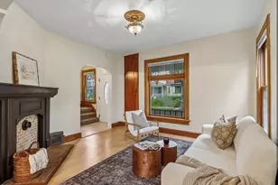943 N 34th St, Milwaukee, WI 53208 - Photo 5