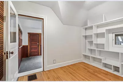 943 N 34th St, Milwaukee, WI 53208 - Photo 21