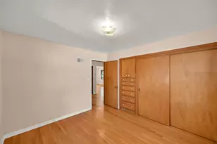 3279 S Adams Ave, Milwaukee, WI 53207 - Photo 15