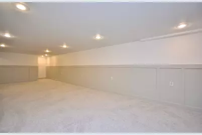 W164N5080  Lone Oak Ln, Menomonee Falls, WI 53051 - Photo 27