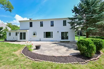15200  Briaridge Ct, Elm Grove, WI 53122 - Photo 35