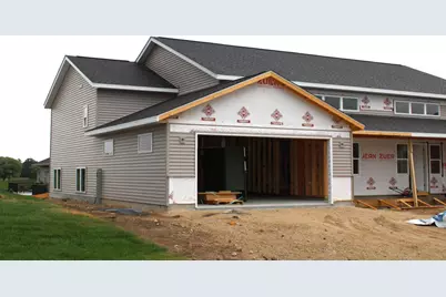 937  Drumlin Dr, Kewaskum, WI 53040 - Photo 1
