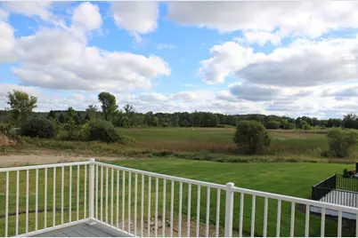 937  Drumlin Dr, Kewaskum, WI 53040 - Photo 3