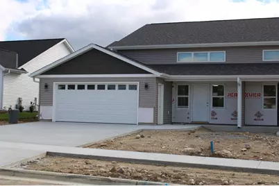 937  Drumlin Dr, Kewaskum, WI 53040 - Photo 1
