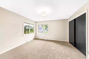 5315 S Maryknoll Dr, New Berlin, WI 53151 - Photo 17