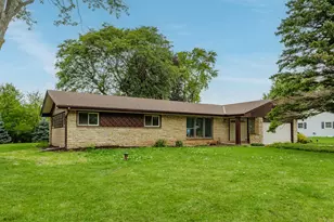 5315 S Maryknoll Dr, New Berlin, WI 53151 - Photo 41