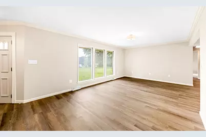 5315 S Maryknoll Dr, New Berlin, WI 53151 - Photo 5