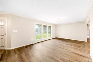 5315 S Maryknoll Dr, New Berlin, WI 53151 - Photo 5