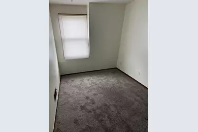 9011 N Swan Rd #M, Milwaukee, WI 53224 - Photo 5