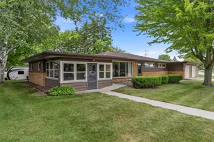 107 Edmaro St, Fredonia, WI 53021 - Photo 3