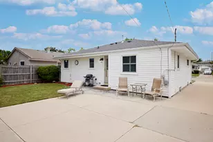 2822 Orchard St, Racine, WI 53405 - Photo 23