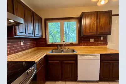 2018  Port Washington Rd, Grafton, WI 53024 - Photo 17