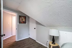 10431 W Courtland Ave, Wauwatosa, WI 53225 - Photo 41