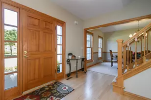 587 Cottonwood Ln, Grafton, WI 53024 - Photo 15
