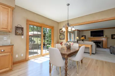 587  Cottonwood Ln, Grafton, WI 53024 - Photo 25