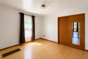 3623 E Morris Ave, Cudahy, WI 53110 - Photo 9