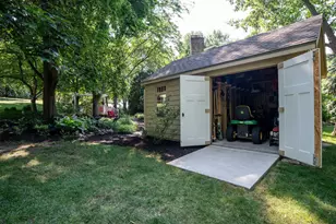 S24W27029 Apache Pass, Waukesha, WI 53188 - Photo 41