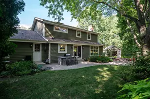 S24W27029 Apache Pass, Waukesha, WI 53188 - Photo 33