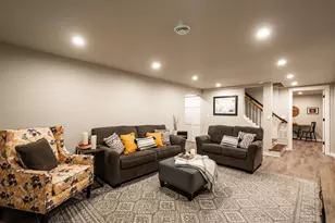 S24W27029 Apache Pass, Waukesha, WI 53188 - Photo 27