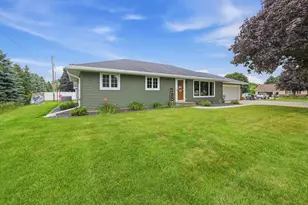 N10470 Meadow Ln, Leroy, WI 53048 - Photo 3