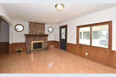 3724 E Ramsey Ave, Cudahy, WI 53110 - Photo 5
