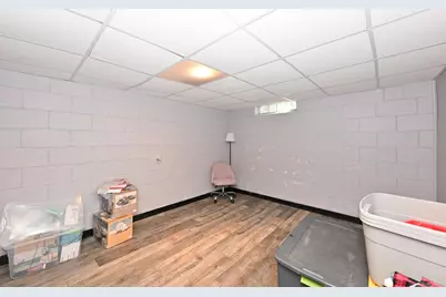 8113 W Townsend St, Milwaukee, WI 53222 - Photo 19