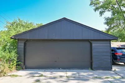 8113 W Townsend St, Milwaukee, WI 53222 - Photo 27