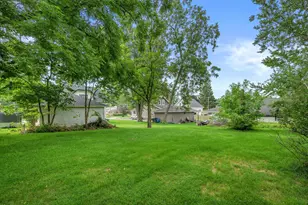 347 Prospect Ave, Pewaukee, WI 53072 - Photo 35