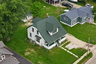 347 Prospect Ave, Pewaukee, WI 53072 - Photo 43