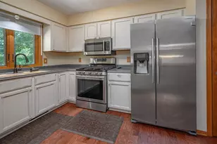 8319 S Woodridge Dr, Oak Creek, WI 53154 - Photo 21