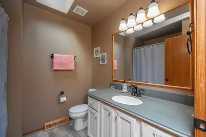 8319 S Woodridge Dr, Oak Creek, WI 53154 - Photo 29