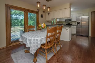 8319 S Woodridge Dr, Oak Creek, WI 53154 - Photo 17
