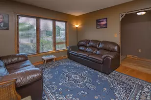 8319 S Woodridge Dr, Oak Creek, WI 53154 - Photo 7
