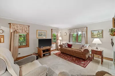 S86W30445  Stonegate Dr, Mukwonago, WI 53149 - Photo 13