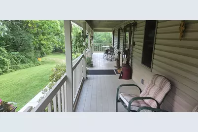 S86W30445  Stonegate Dr, Mukwonago, WI 53149 - Photo 3