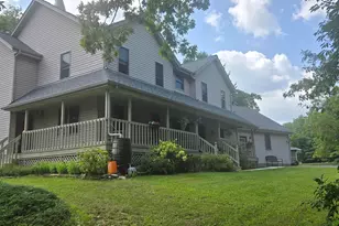 S86W30445 Stonegate Dr, Mukwonago, WI 53149 - Photo 1