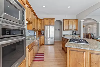387  Still Water Ct, Dousman, WI 53118 - Photo 11