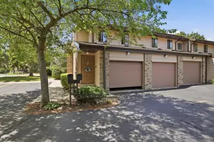 405 Cheviot Chase, Waukesha, WI 53186 - Photo 1