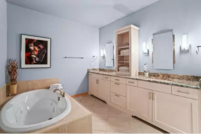 311 E Erie St #425, Milwaukee, WI 53202 - Photo 31