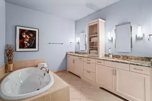 311 E Erie St, Milwaukee, WI 53202 - Photo 31